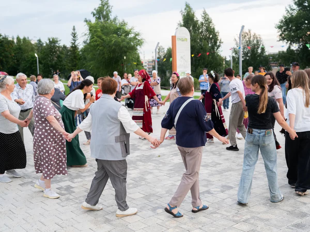 В Камских Полянах прошел фестиваль «Березовая Русь» с ярмаркой и хороводами